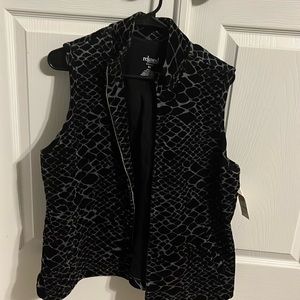 Relaxed by Charter Club black and grey zipper vest.